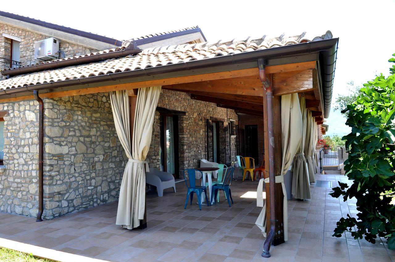 Il Casale Della Gioia Bed and Breakfast Melfi Exteriör bild