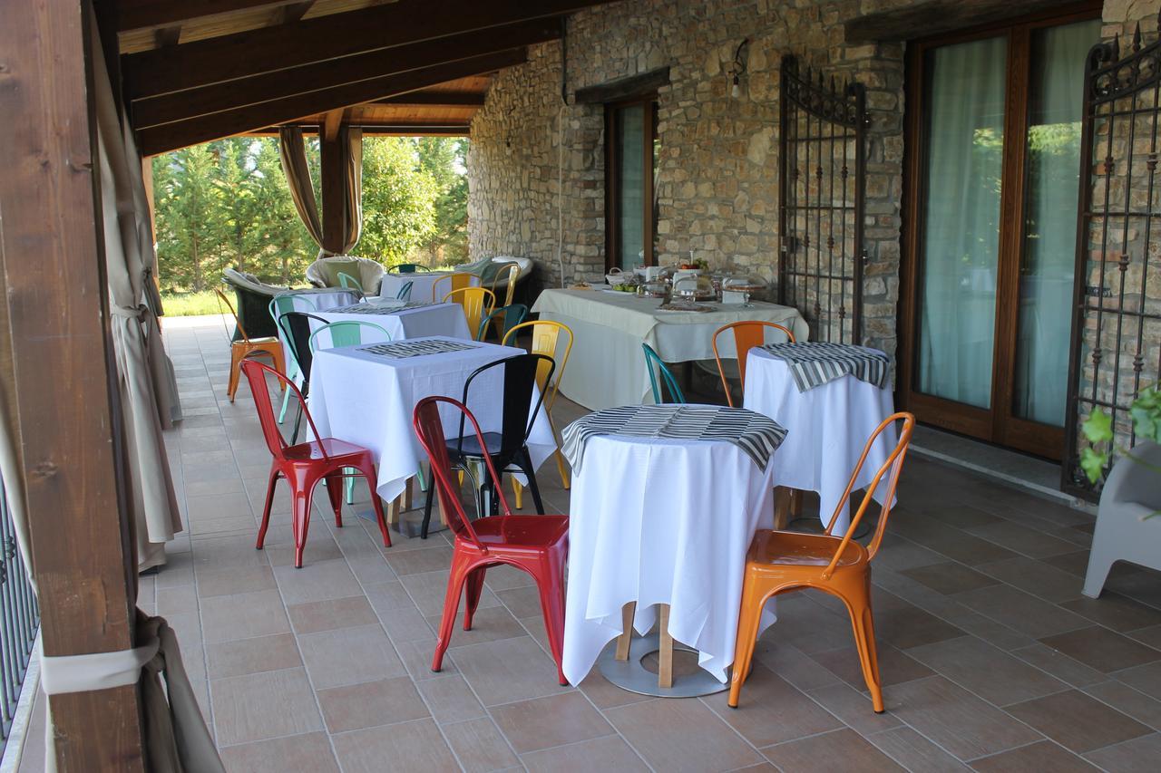 Il Casale Della Gioia Bed and Breakfast Melfi Exteriör bild