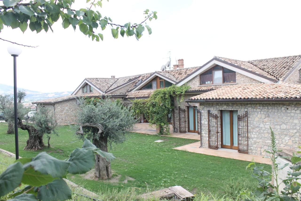 Il Casale Della Gioia Bed and Breakfast Melfi Exteriör bild