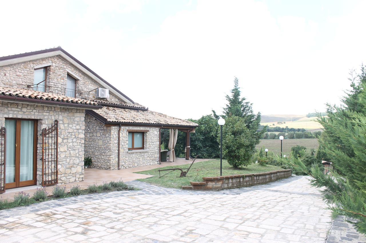 Il Casale Della Gioia Bed and Breakfast Melfi Exteriör bild