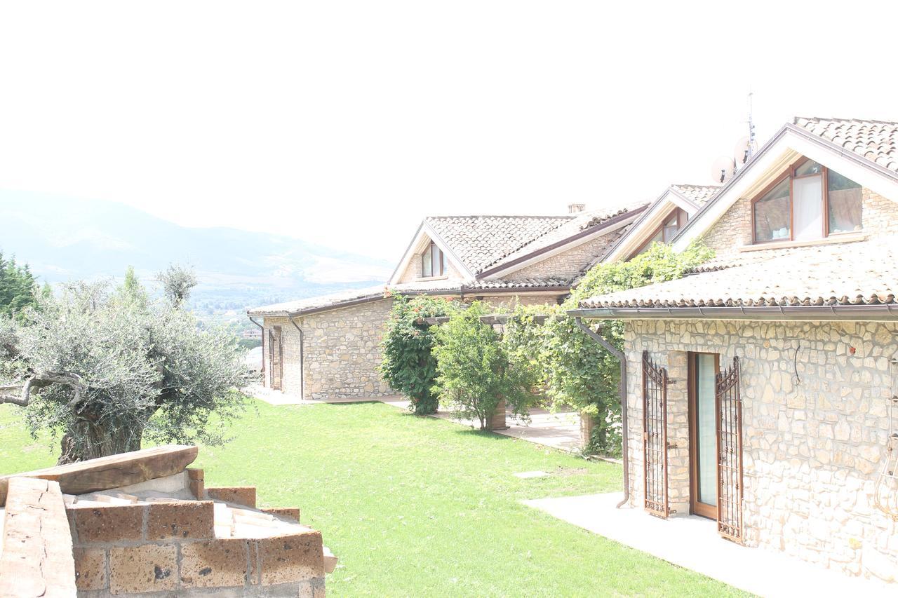 Il Casale Della Gioia Bed and Breakfast Melfi Exteriör bild