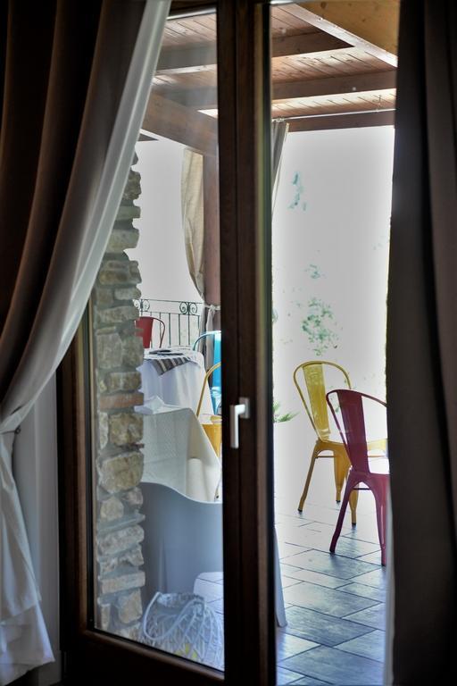 Il Casale Della Gioia Bed and Breakfast Melfi Exteriör bild